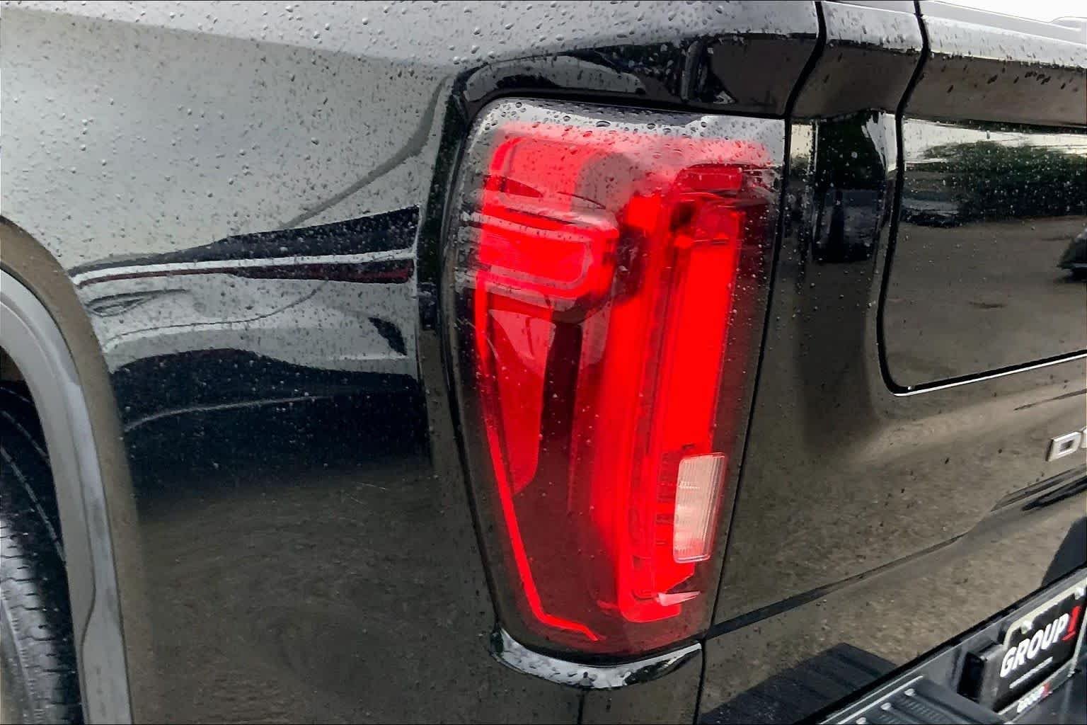 Used 2020 Onyx Black GMC Denali image 29