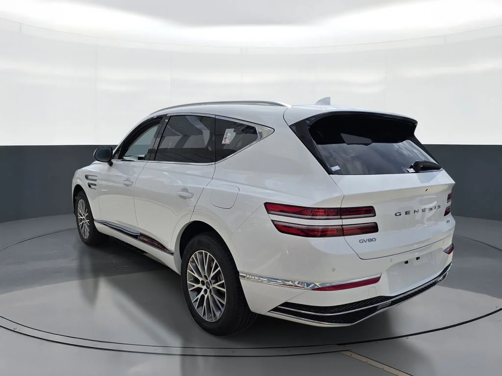 New 2026 White Genesis 2.5T image 4