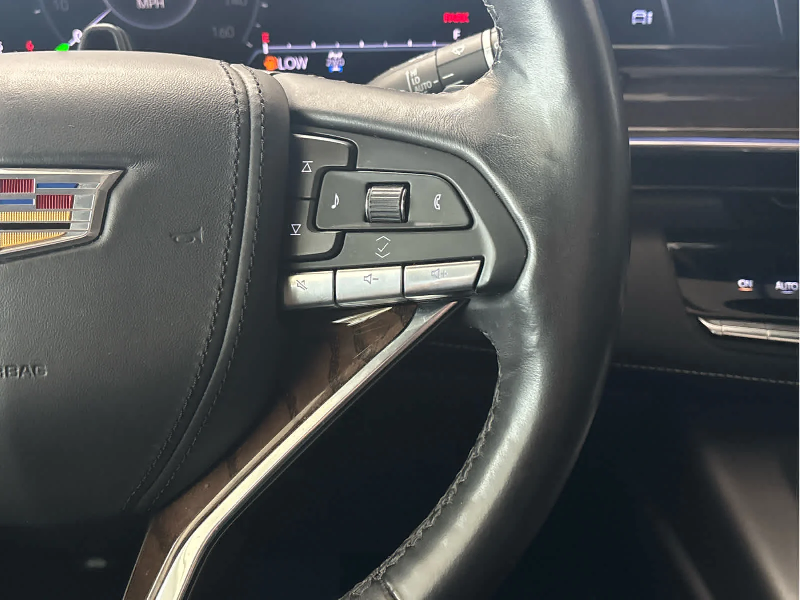 Used 2023 BLACK RAVEN Cadillac 4WD Sport Platinum image 17