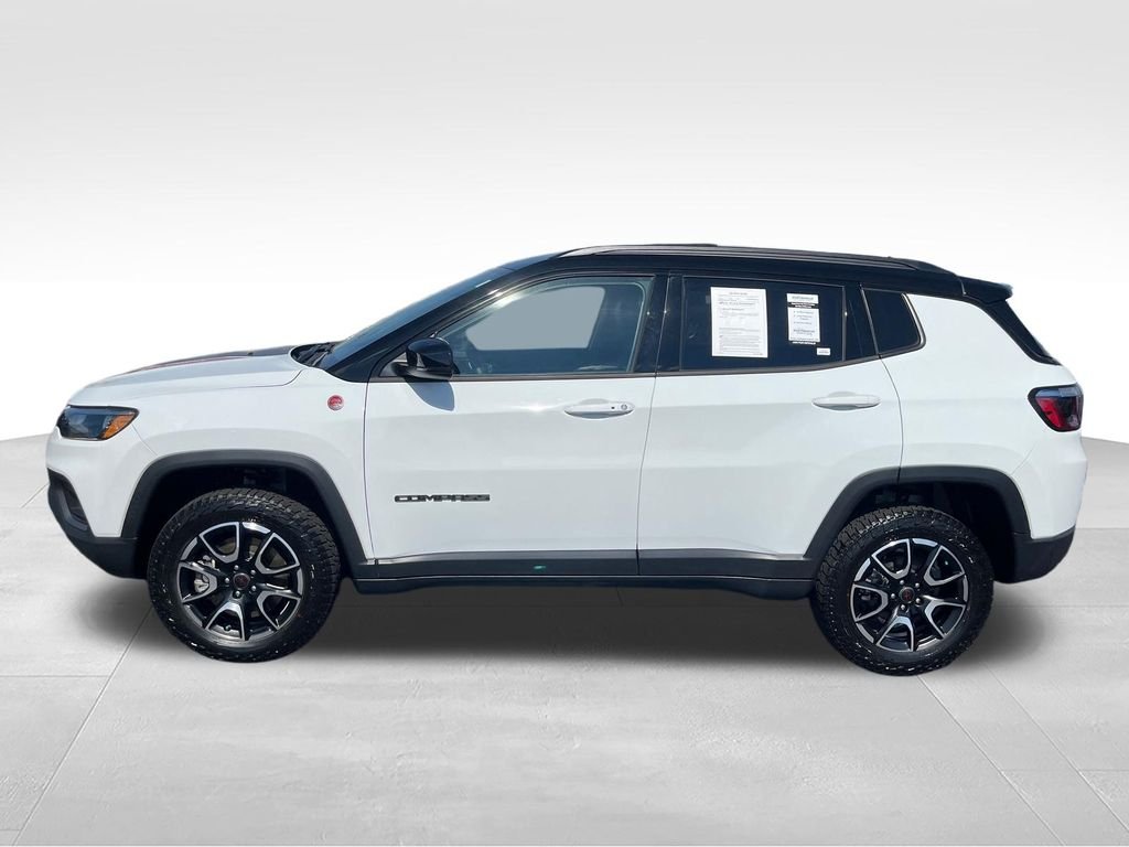 Used 2025 White Jeep Trailhawk image 2