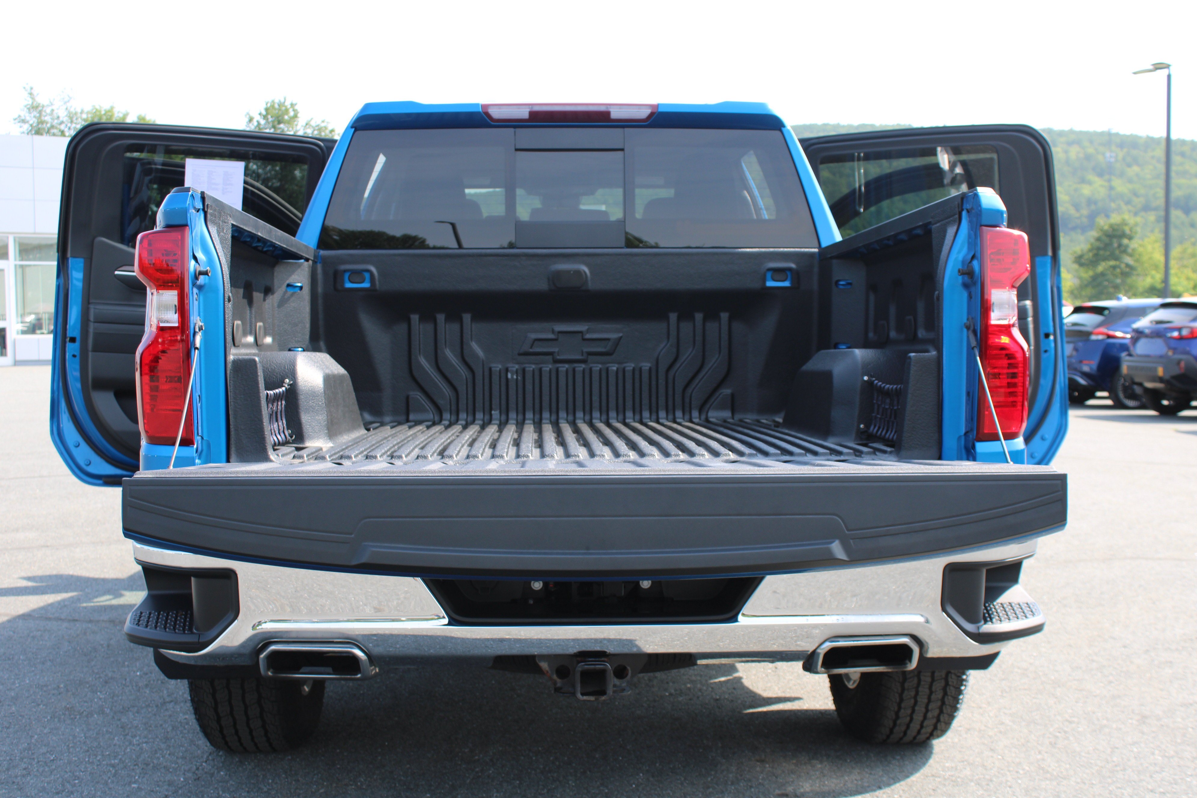 Used 2023 Glacier Blue Metallic Chevrolet LT image 21