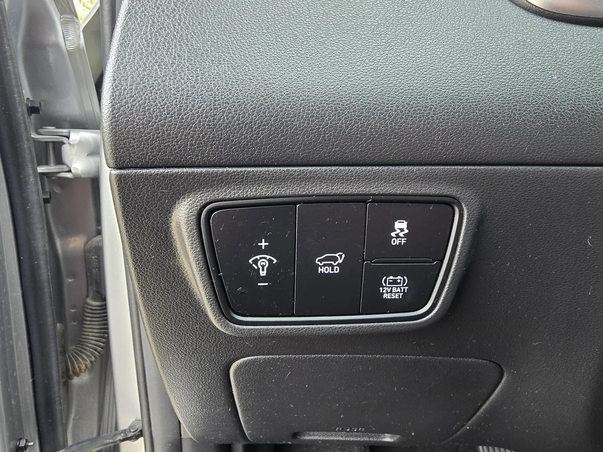 Used 2023 Shimmering Silver Hyundai Blue image 20