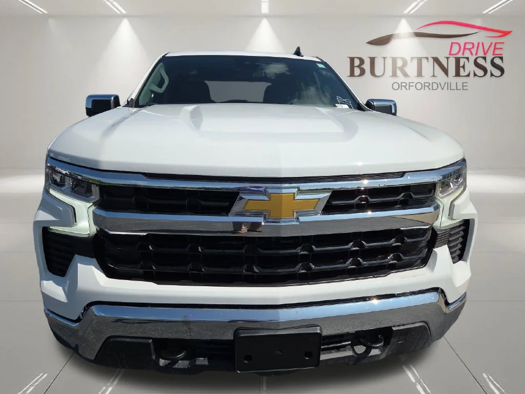 New 2026 Summit White Chevrolet LT (2FL) image 2