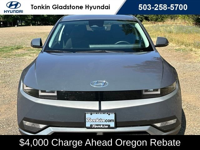 Certified Used 2024 Teal Hyundai SE image 3