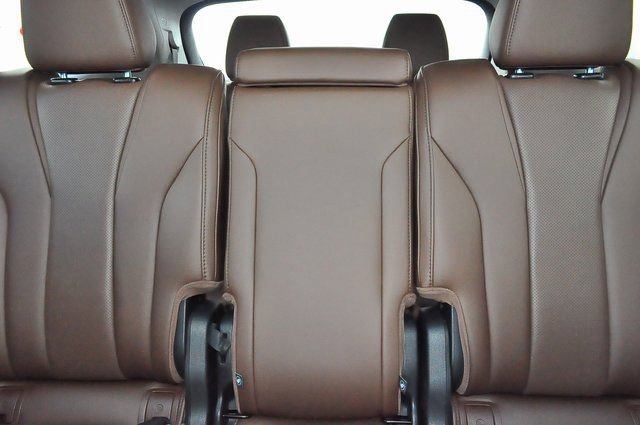 Used 2023 White Acura w/Technology Package image 14