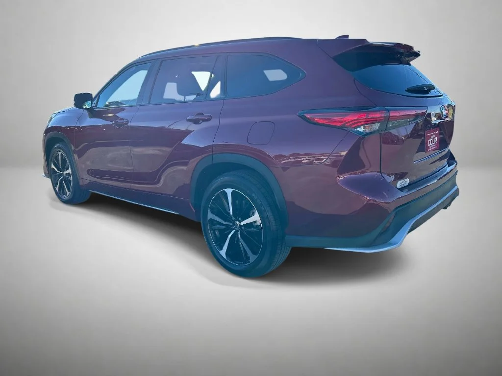 Used 2021 Red Toyota XSE image 5