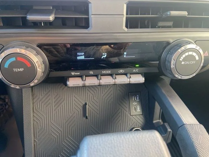 2026 Toyota Tacoma SR5 - Photo 18