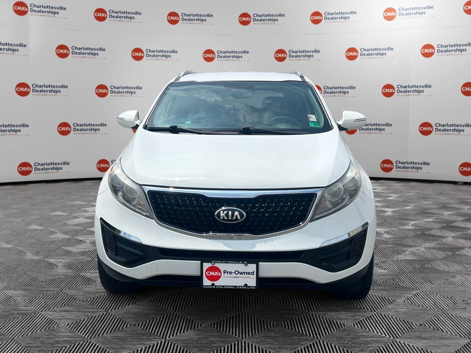 Used 2014 Clear White Kia LX image 8