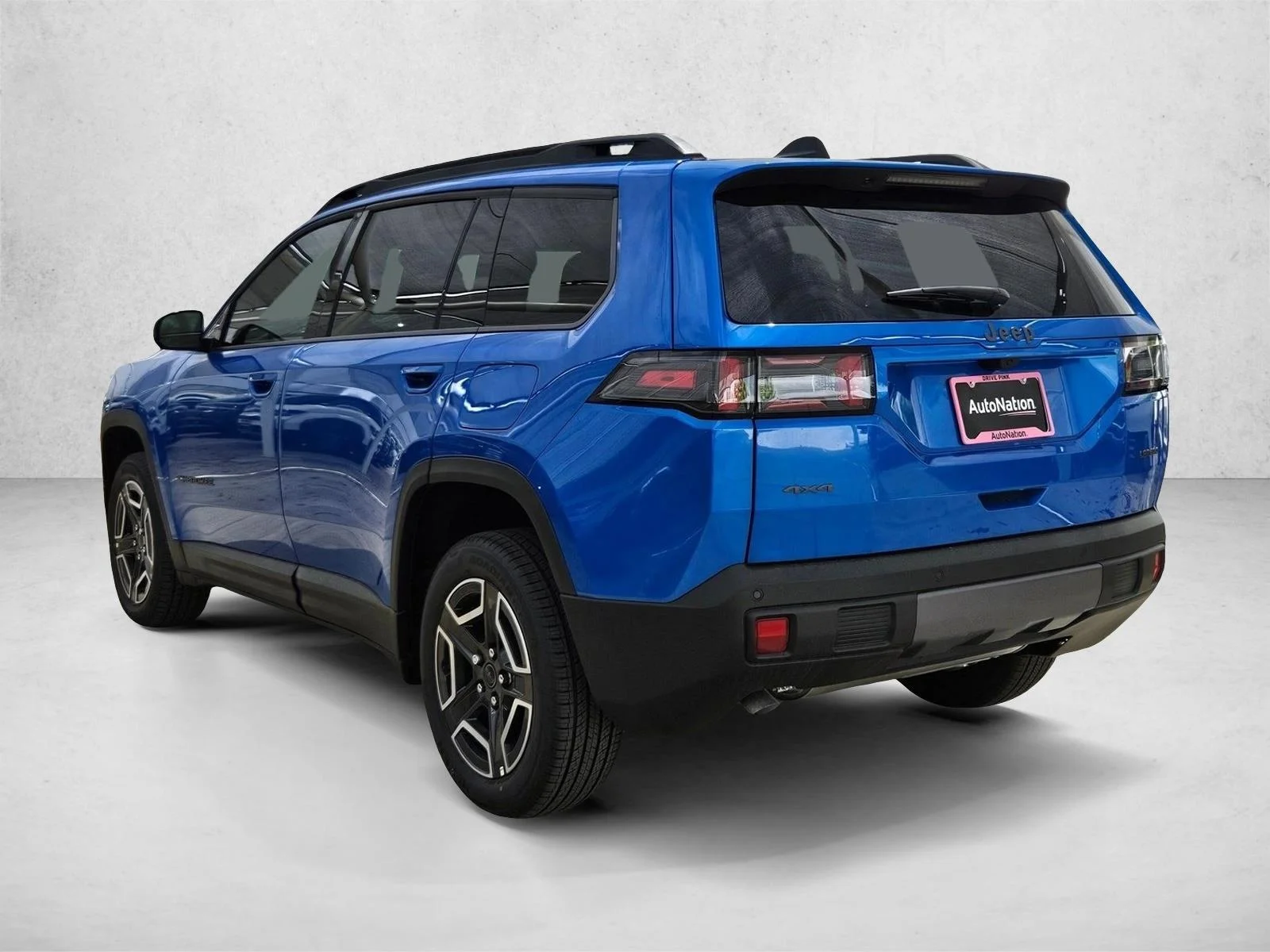 New 2026 Hydro Blue Pearl-Coat Exterior Paint Jeep Laredo image 9