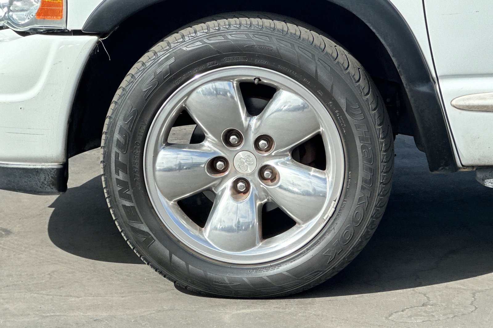 Used 2004 Bright White Dodge SLT image 22