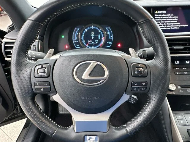 2018 Lexus IS 300 - Photo 29