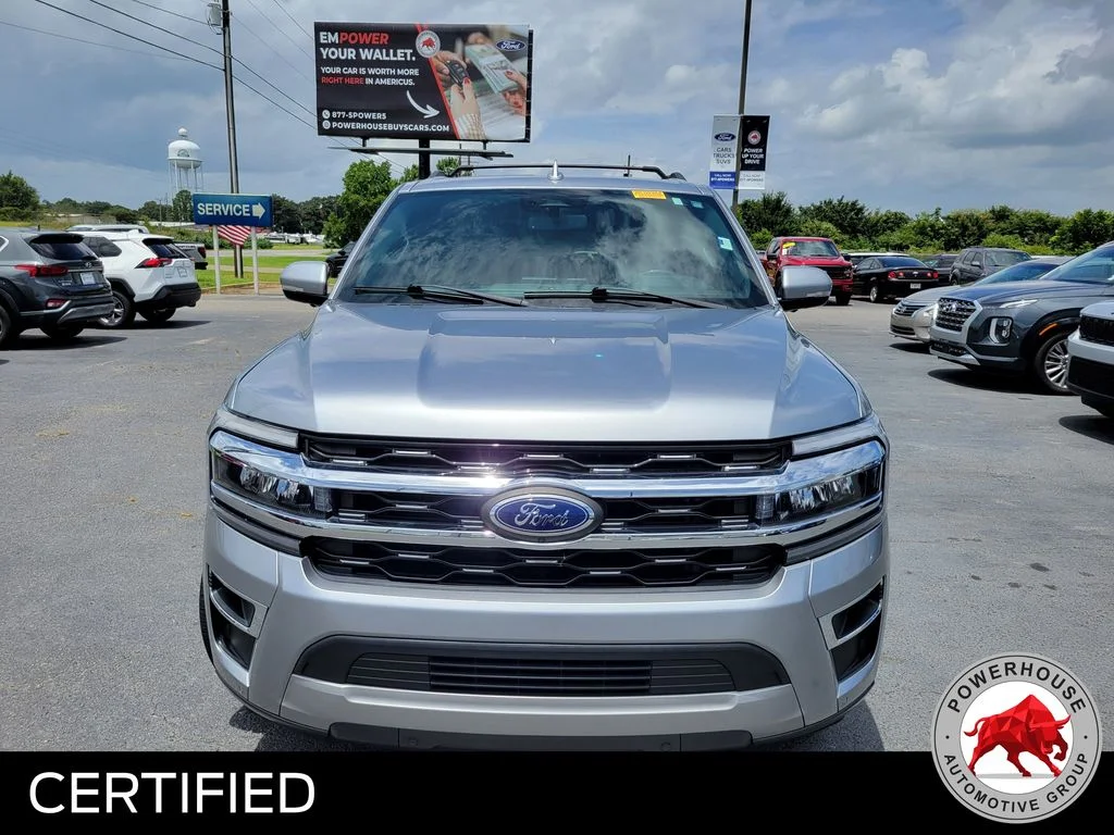 Used 2022 Silver Ford Limited image 9