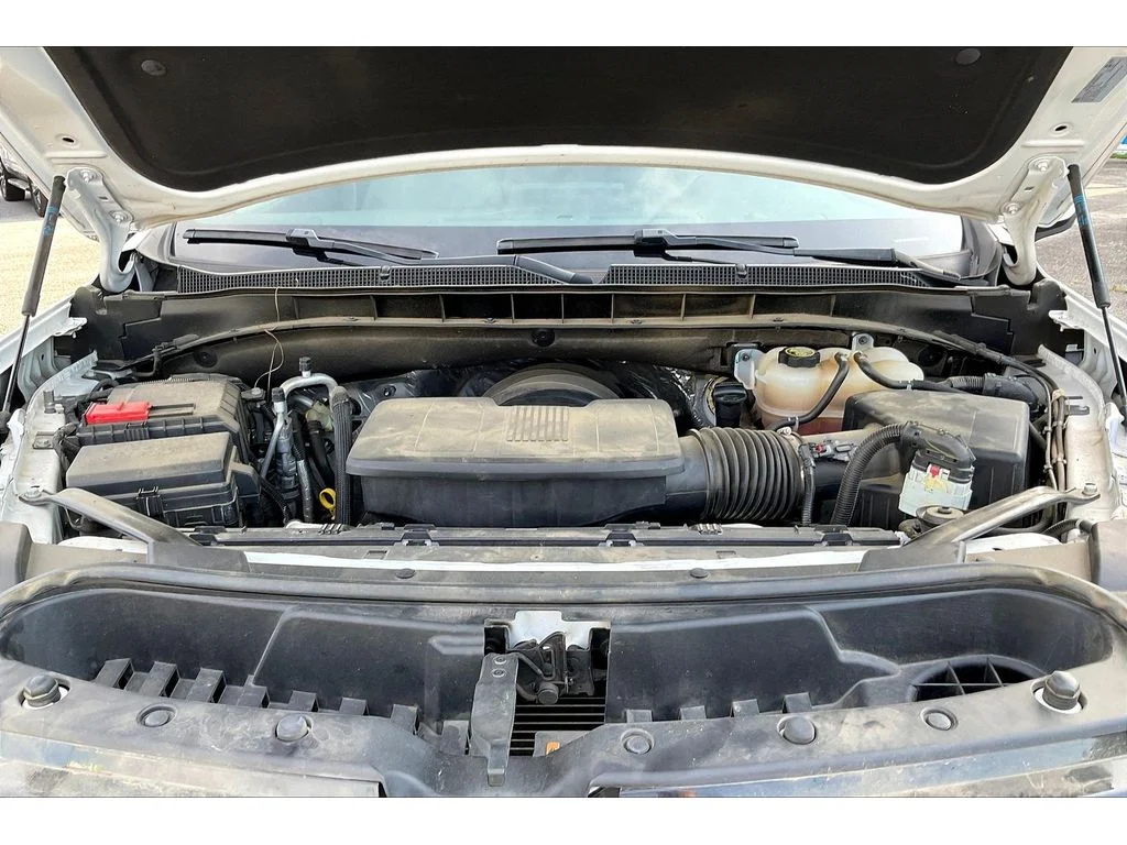 Used 2023 Summit White Chevrolet Z71 image 8