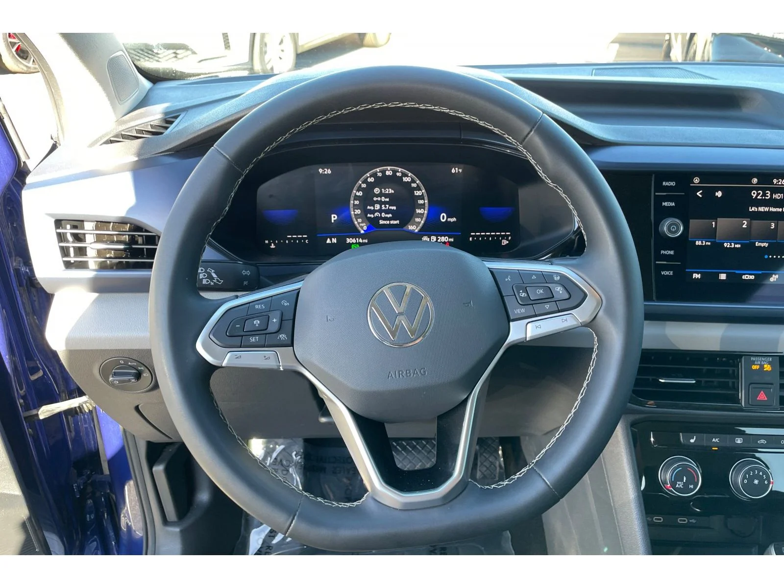 Used 2023 Dusk Blue Metallic Volkswagen SE image 32