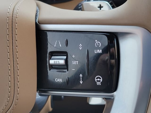 Certified Used 2025 White Land Rover Autobiography image 41