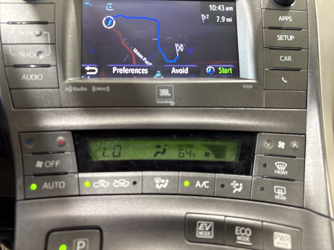 Used 2015 Pearl Toyota Four image 19