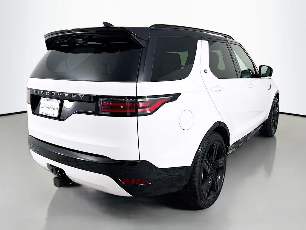 New 2026 Fuji White Land Rover Dynamic SE image 9