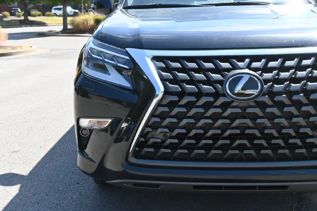 Used 2023 Black Lexus 460 image 14
