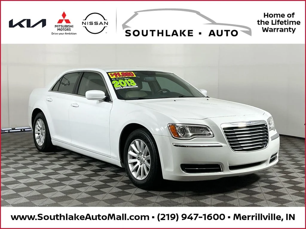 2013 Chrysler 300 -'s photo