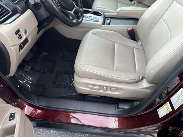 Used 2021 Red Honda EX-L image 20
