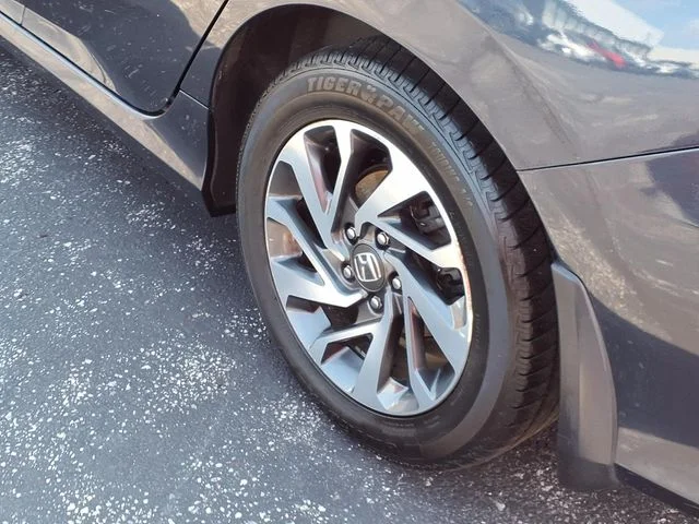 Used 2018 Gray Honda EX image 22
