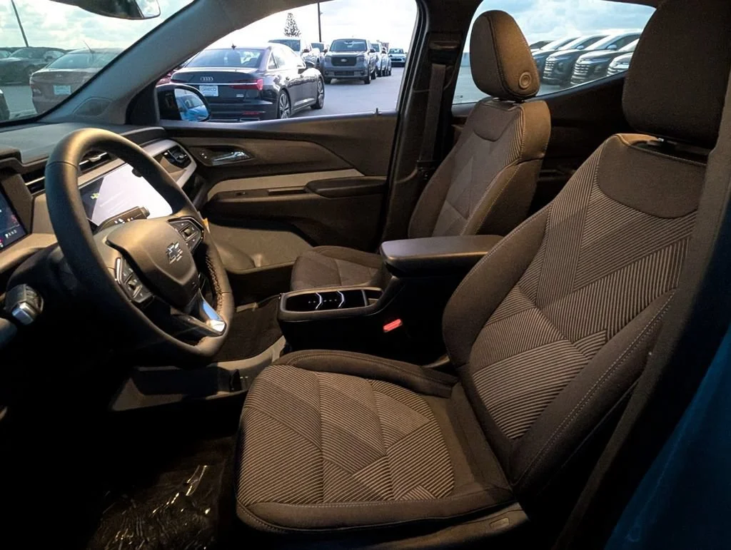 New 2027 Marina Blue Metallic Chevrolet LT image 5