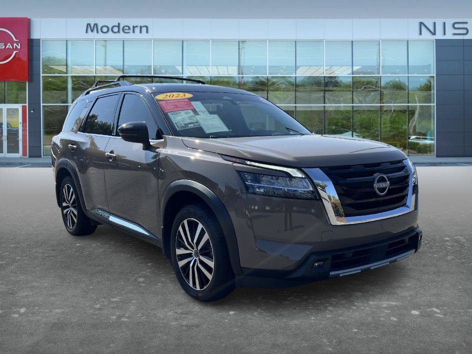 Used 2023 Baja Storm/Super Black Roof Nissan Platinum image 3