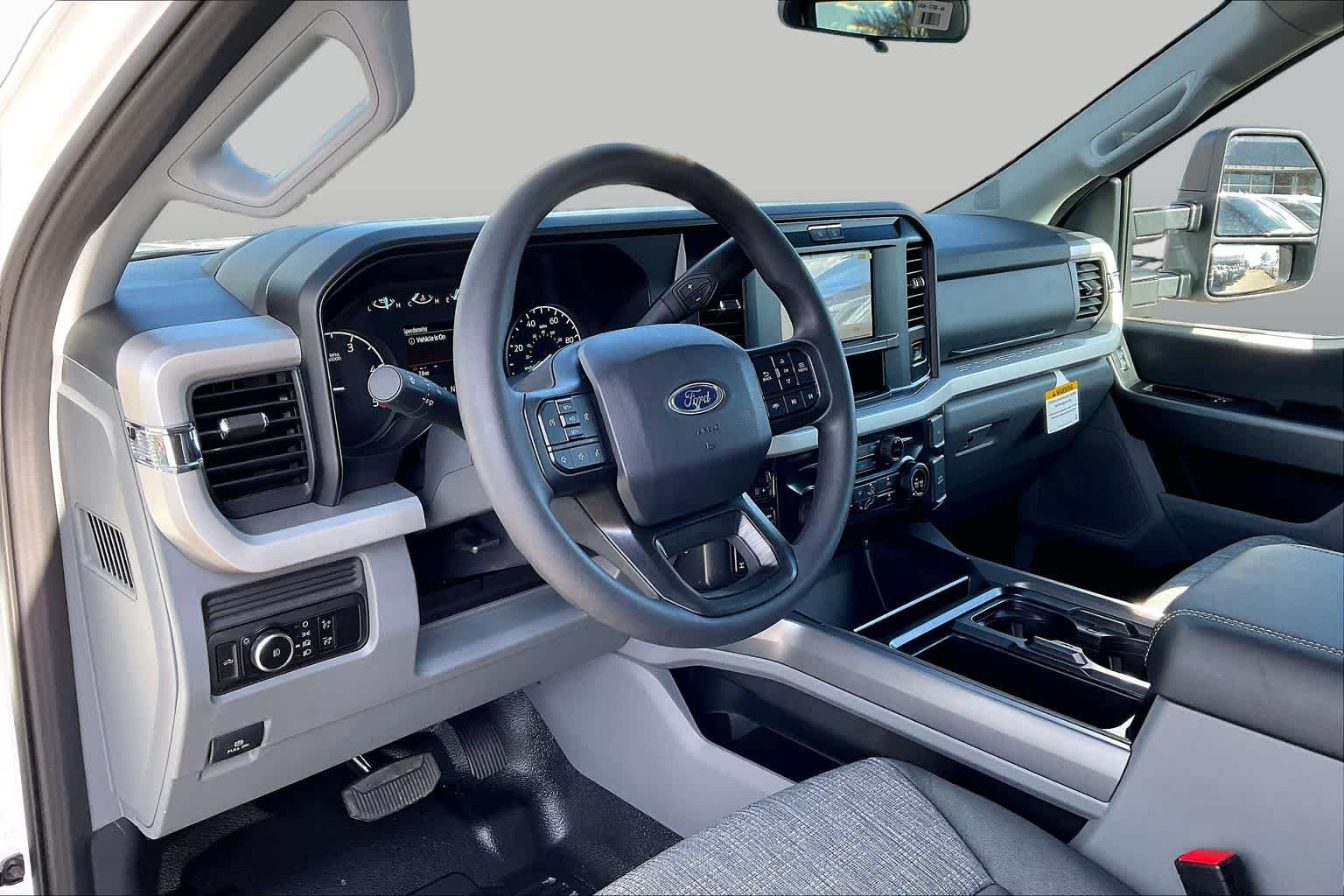 New 2026 Z1/OXFORD WHITE Ford XLT image 8