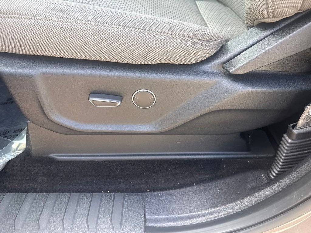 Used 2018  Ford XLT image 18