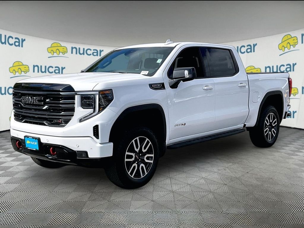 Used 2025 Summit White GMC AT4 image 3