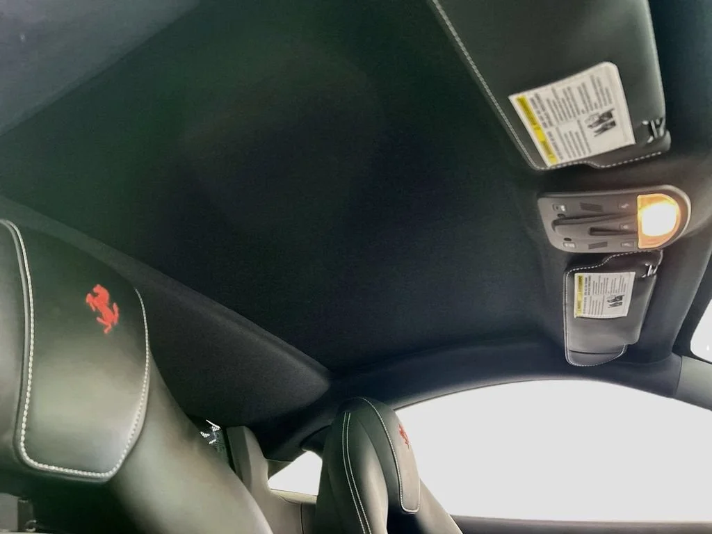 Used 2018 Bianco Avus Ferrari  image 17