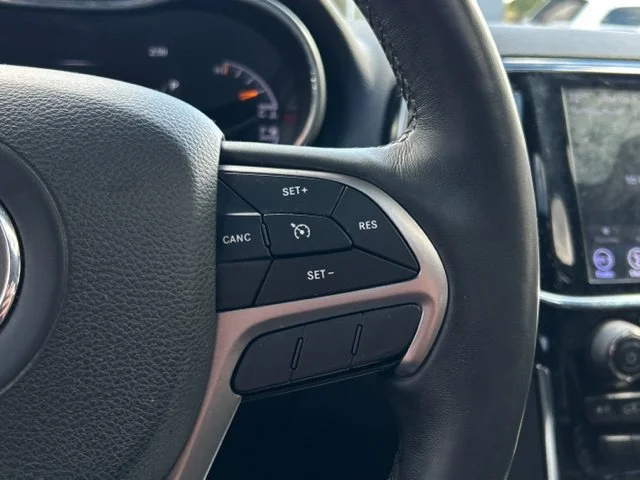 Used 2019 Bright White Clearcoat Jeep Altitude image 37