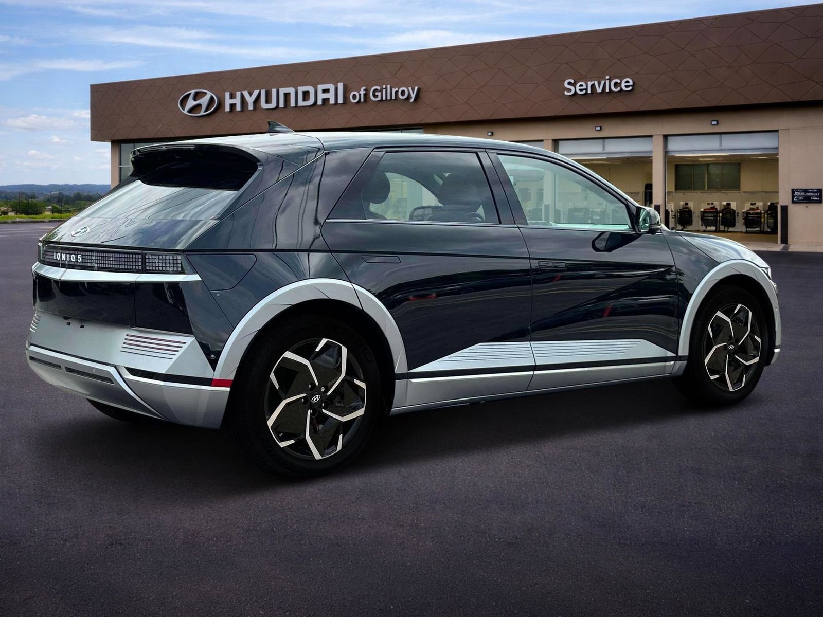New 2024 Black Hyundai Limited image 27