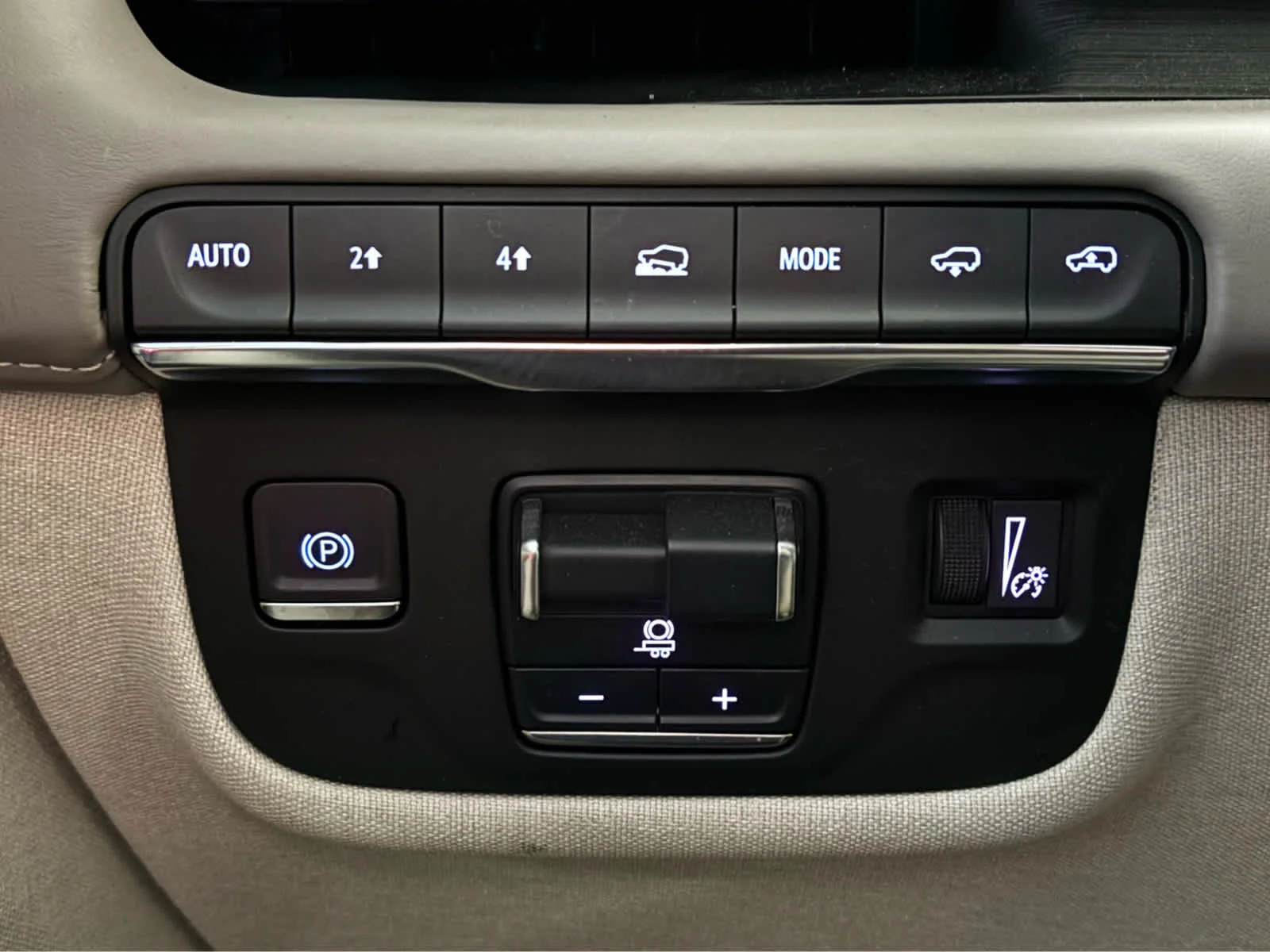 Certified Used 2024 Black Raven Cadillac Sport Platinum image 20