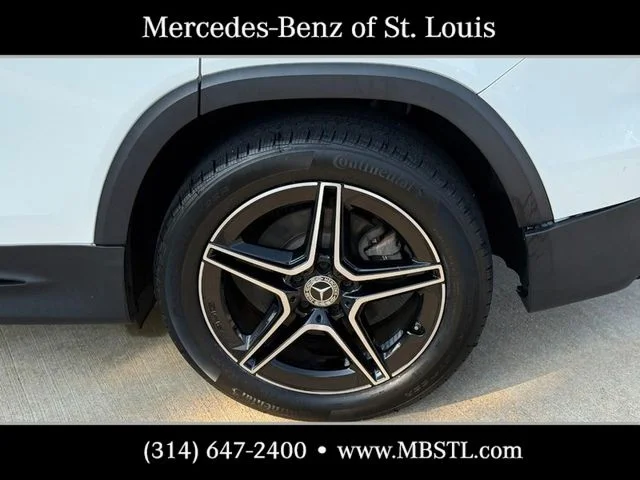 Used 2022 White Mercedes-Benz GLB 250 image 9