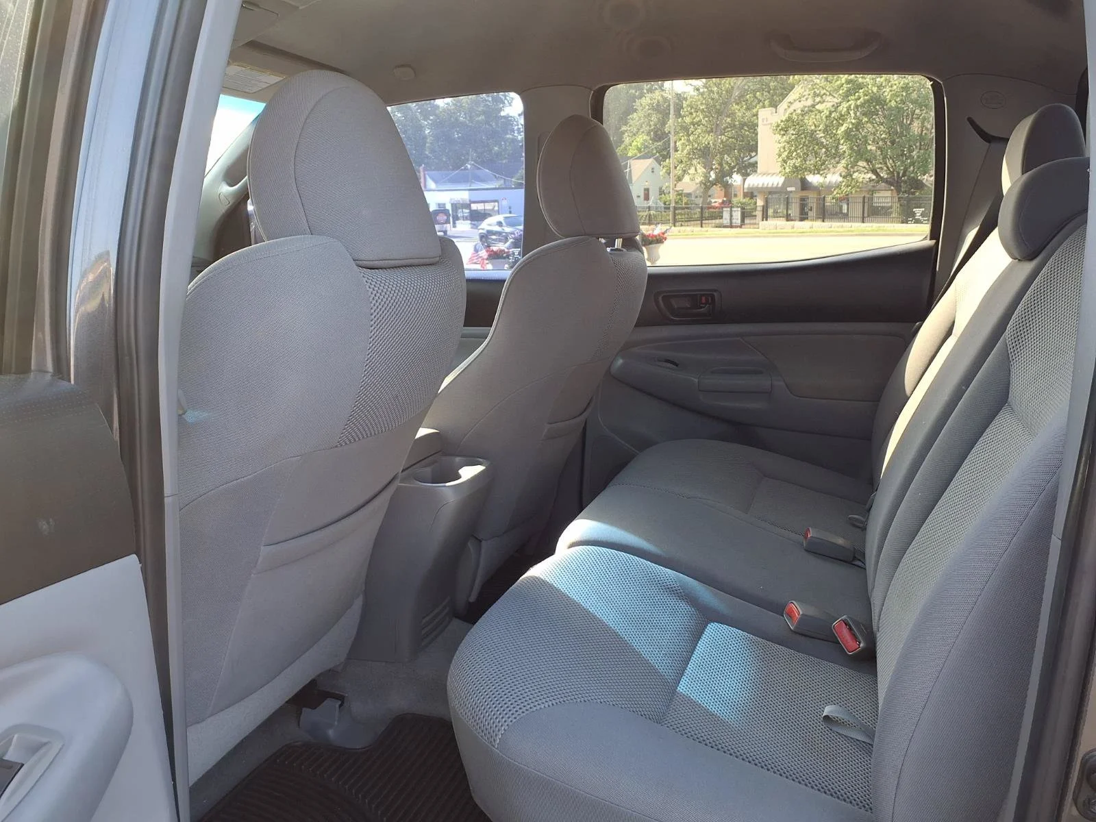 Used 2010 Silver Streak Mica Toyota  image 19