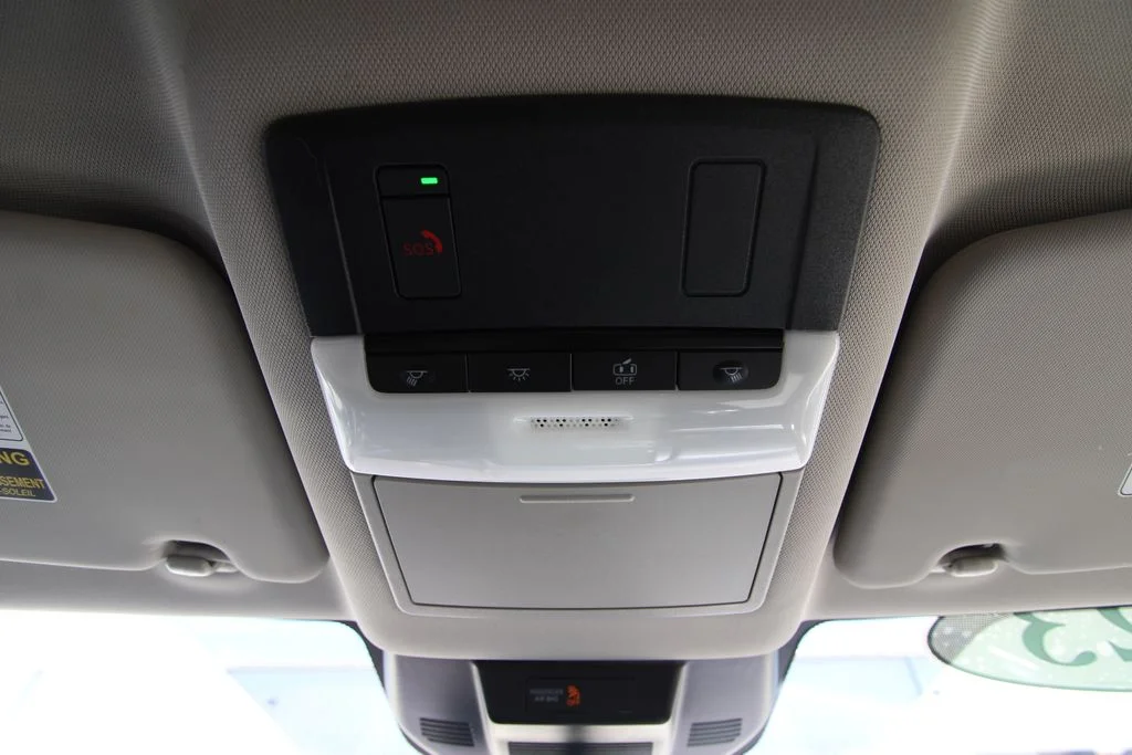 Used 2023 Gray Nissan SV image 27