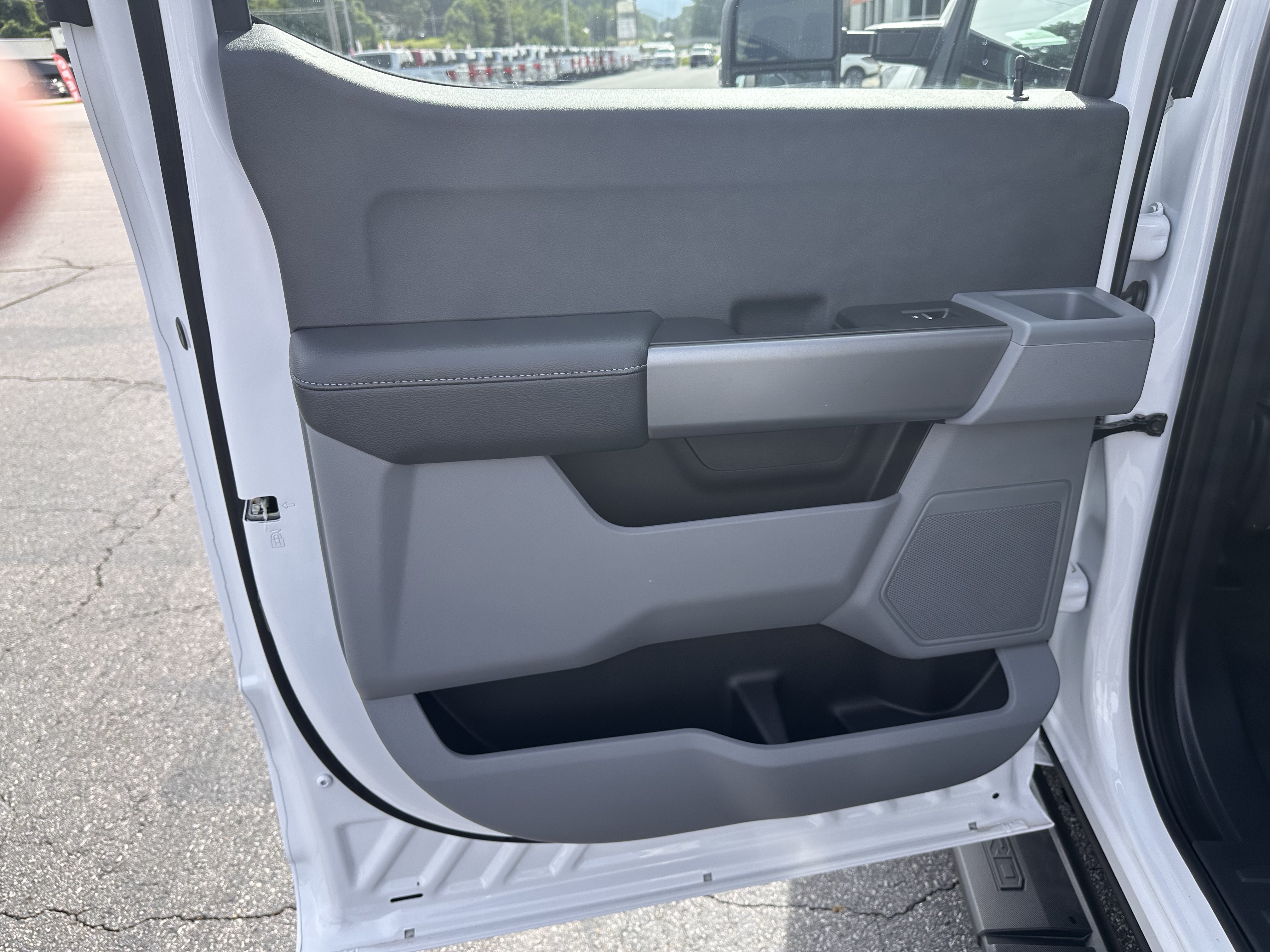 New 2026 Oxford White Ford F-250® XL image 12