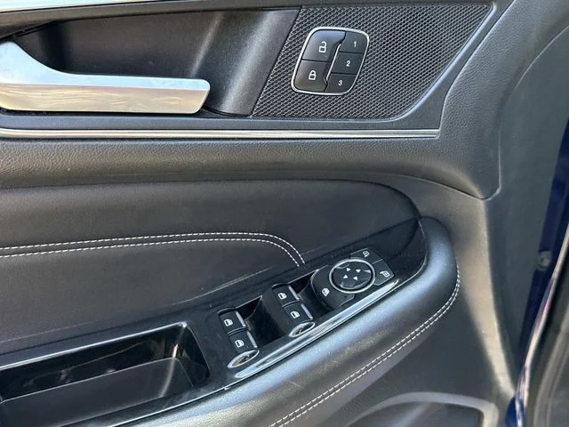 Used 2016 Blue Ford Titanium image 24