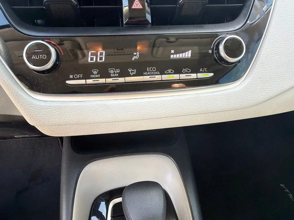 Certified Used 2020 Blueprint Toyota LE image 24
