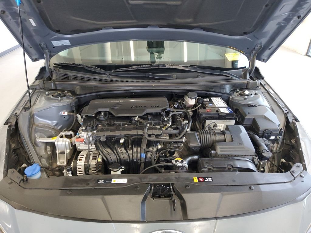 Used 2022 Gray Hyundai SEL image 21