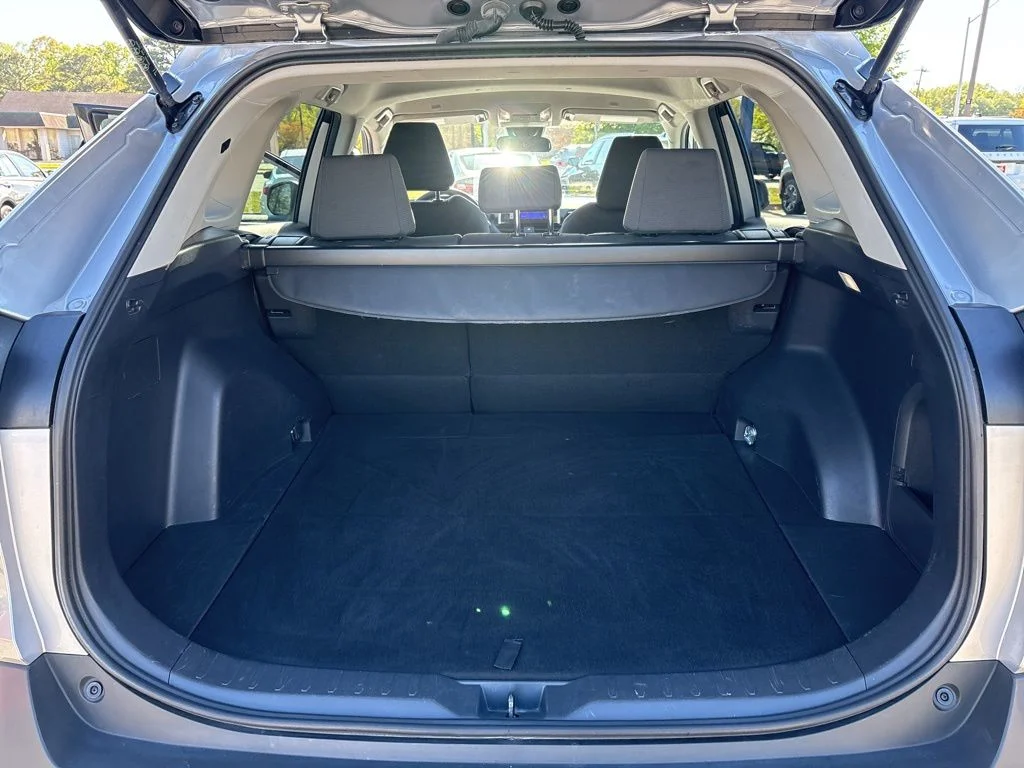 Used 2024 Silver Toyota XLE image 27