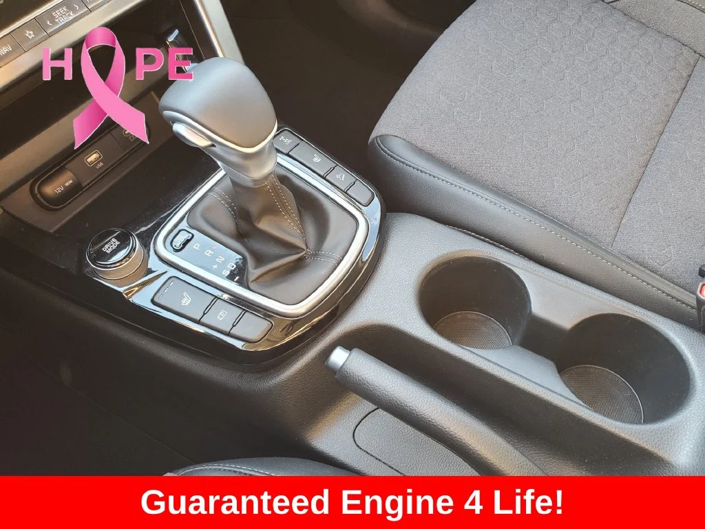 Used 2025 White Kia S image 21