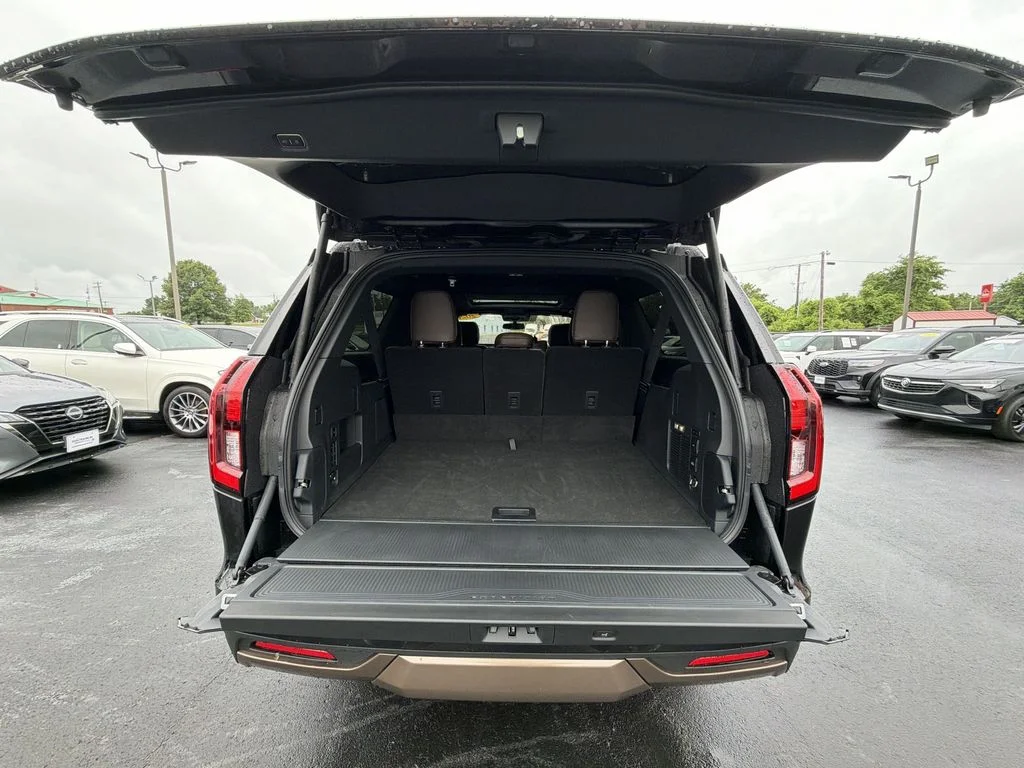 Used 2025 Black Ford King Ranch image 31