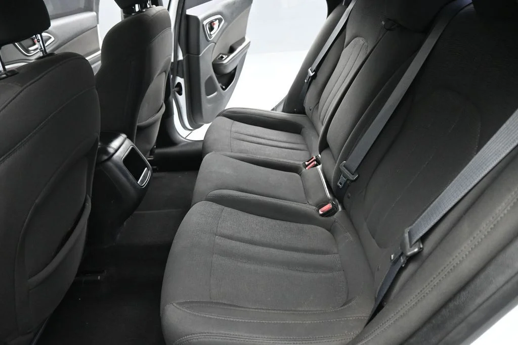 Used 2015 White Chrysler Limited image 17