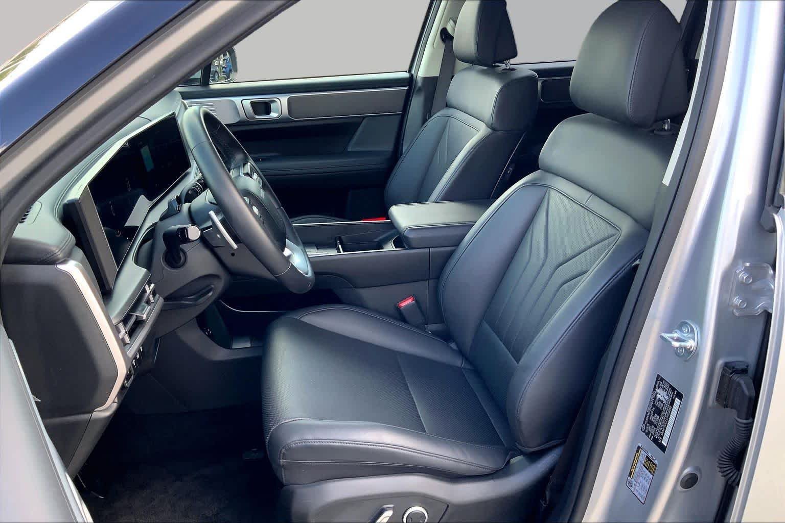 Used 2026 Shimmering Silver Hyundai SEL image 8