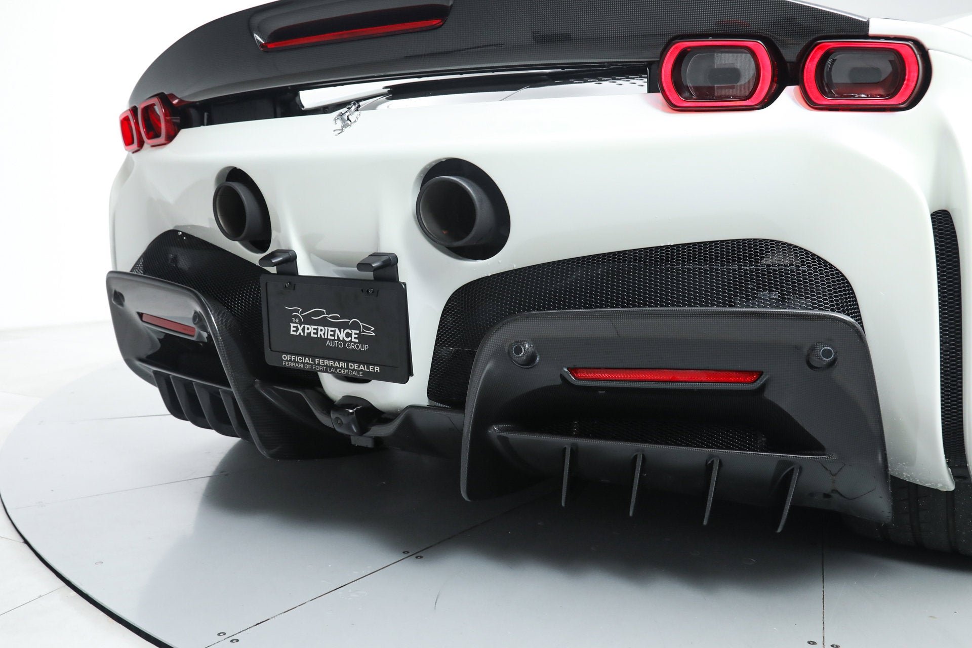 Certified Used 2024 Bianco Birdcage Ferrari  image 33