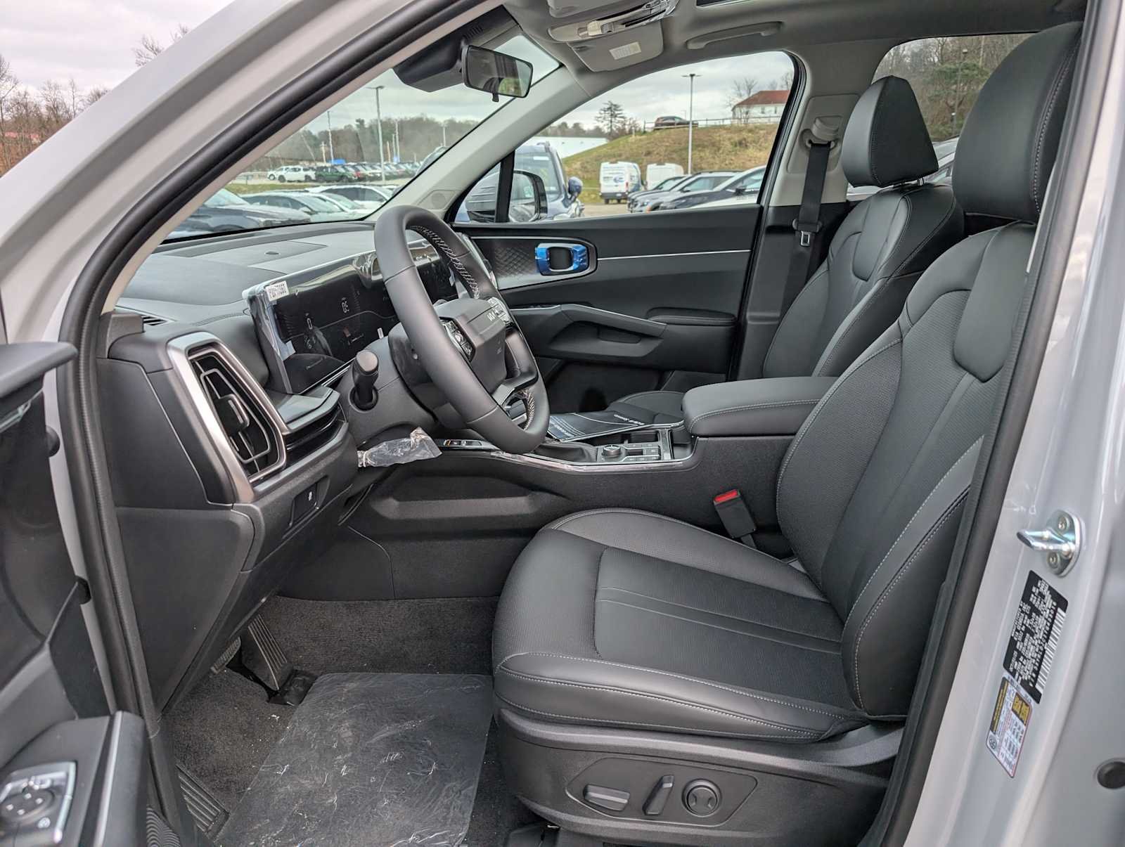 2026 Kia Sorento S - Photo 4