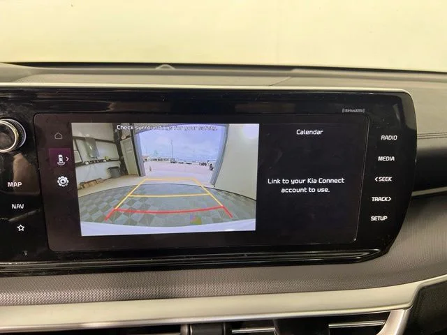 Used 2023 White Kia GT-Line image 22