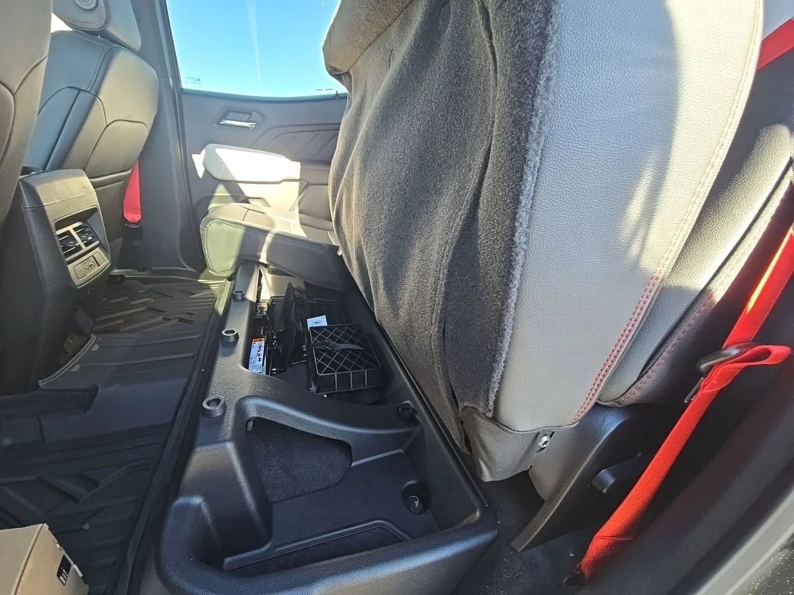 2026 GMC Canyon AT4X - Photo 42